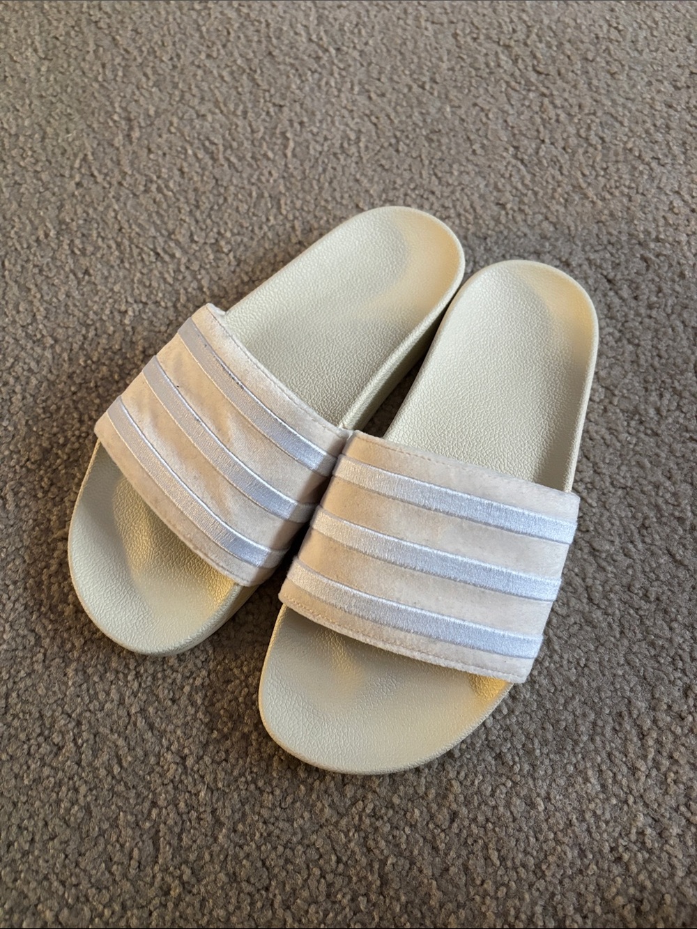 Adidas velour slides size 9
